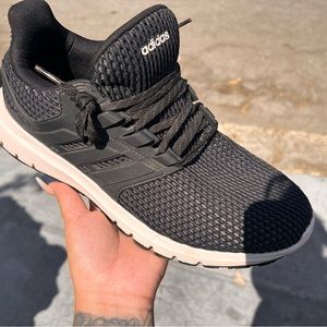 Adidas like new size 10.5